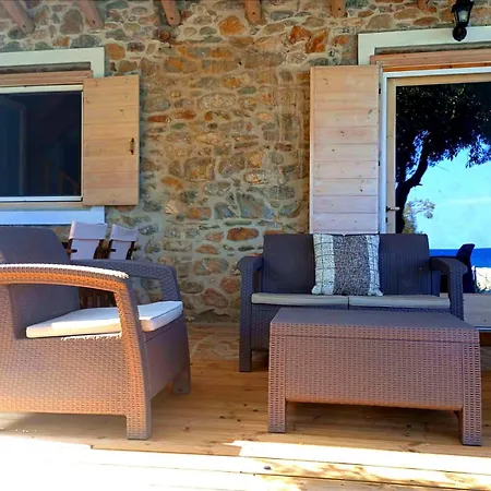 La Baia Karitsa (Larissa)